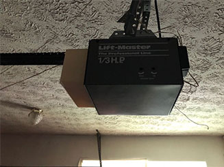 /sites/garagedoorrepairwaltham/UserContent/images/garagedoorrepairwalthamt-choosing-proper-opener-in-page.jpg What’s The Best Type of Garage Door Opener for Me?